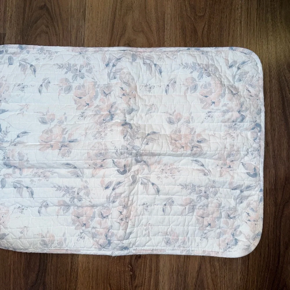 My Texas House Rebecca Twin Floral Quilt and Pillow Set